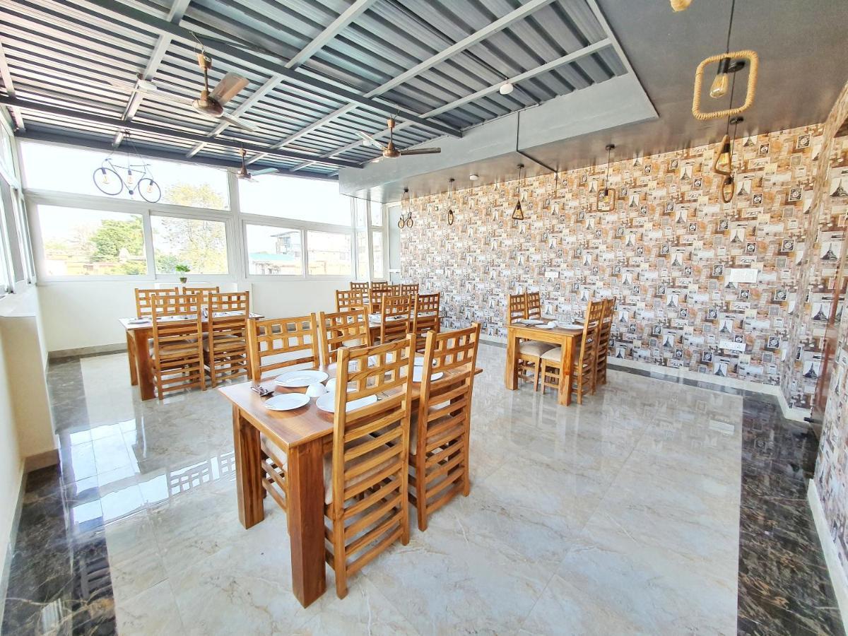 The Park Residency Hotel Dehradun Exterior photo
