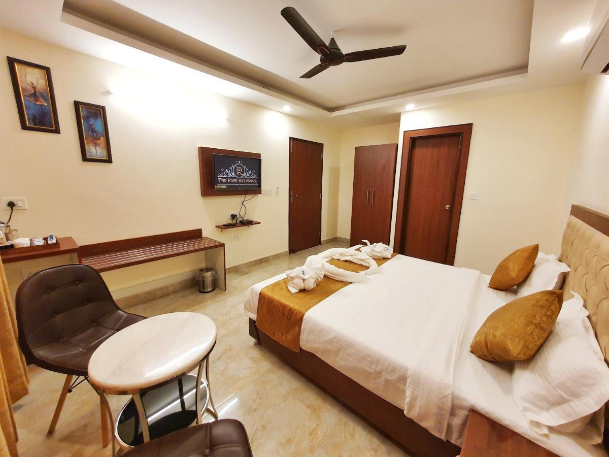 The Park Residency Hotel Dehradun Exterior photo
