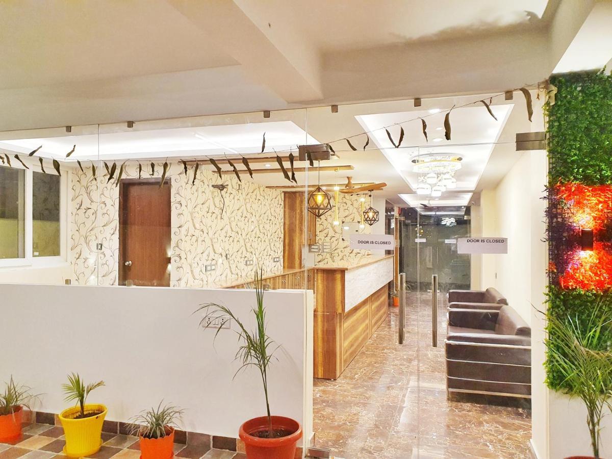 The Park Residency Hotel Dehradun Exterior photo