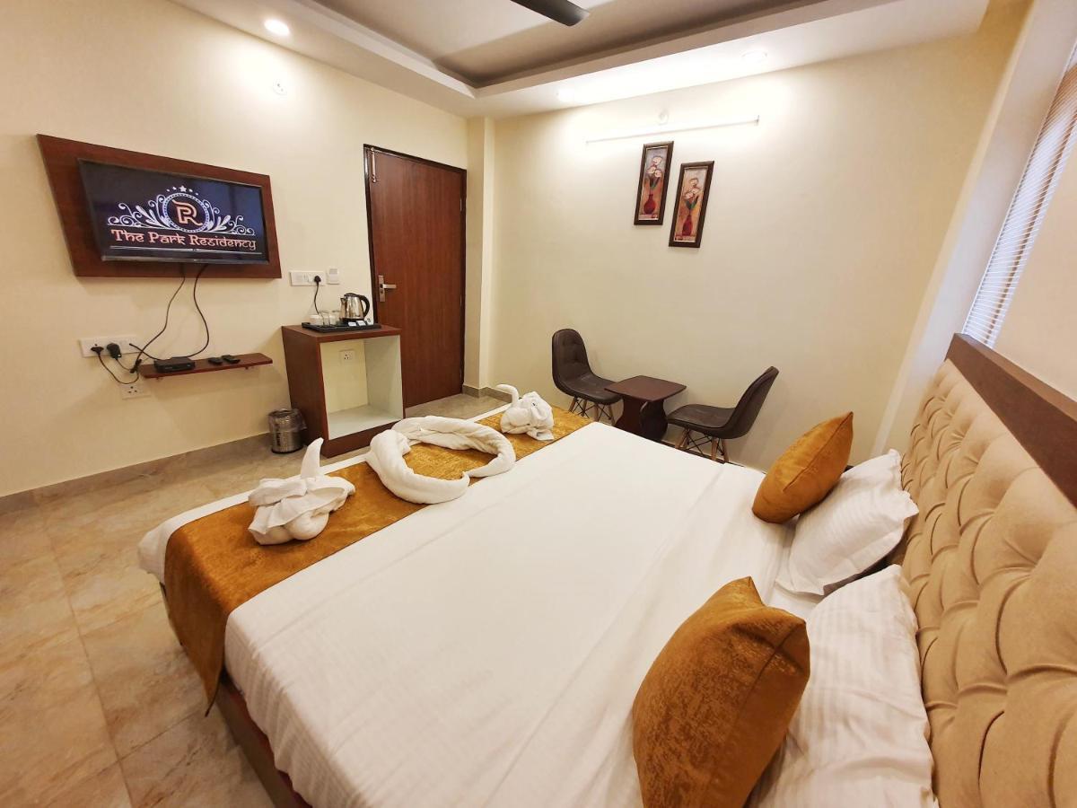 The Park Residency Hotel Dehradun Exterior photo